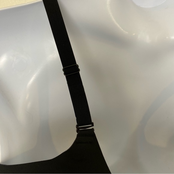 Honeylove CrossOver Bra in Runway Black - Large 38 B/C - Picture 12 of 16